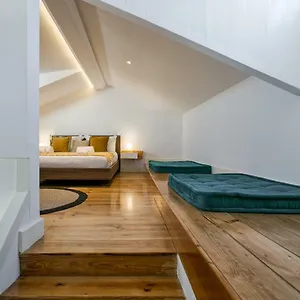 Hip Tailor Made Duplex Penthouse In Bairro Alto Apartment